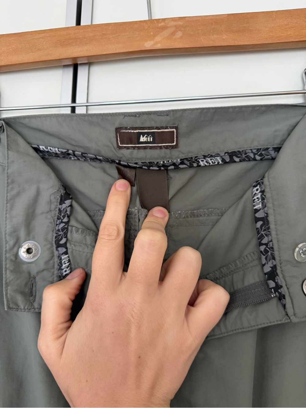 REI Convertible Hiking Pants Shorts - Picture 4 of 6